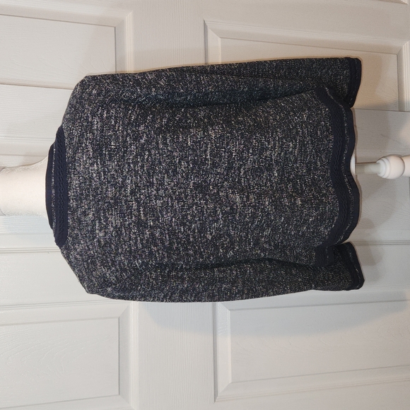 TALBOTS WOMENS KNIT FABRIC BLAZER, SUIT JACKET SIZE 12P. Navy Blue and white - Picture 6 of 12